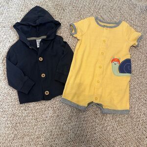 NWOT Carter’s 6 month boys turtle romper and lightweight hooded jacket